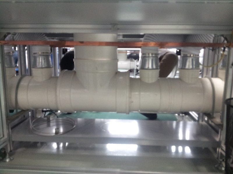 Smoke exhaust duct